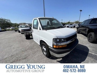 2022 Chevrolet Express 3500 for Sale in Northwoods, Illinois