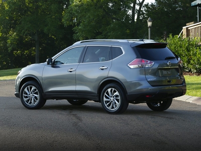 Used 2014 Nissan Rogue SL With Navigation & AWD