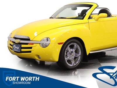 FOR SALE: 2004 Chevrolet SSR $31,995 USD