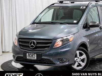 Mercedes-Benz Metris Passenger Van 2.0L Inline-4 Gas Turbocharged