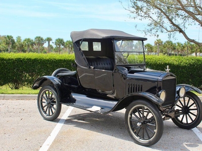 1924 Ford Model T Open-Top Runabout