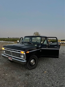 FOR SALE: 1975 Ford F250 $15,500 USD