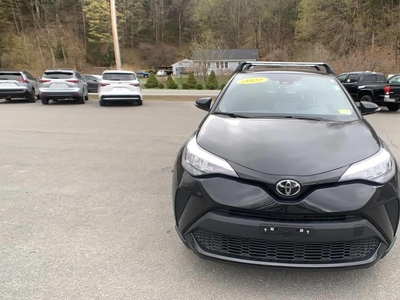 2022 Toyota C-HR XLE 4DR Crossover