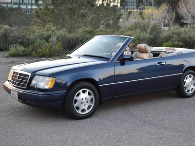 FOR SALE: 1995 Mercedes Benz E320 $8,325 USD