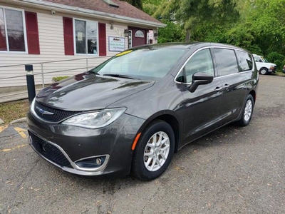 Used 2020 Chrysler Pacifica Touring w/ Advanced Safetytec Group