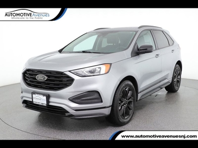 Used 2022 Ford Edge SE w/ Black Appearance Package