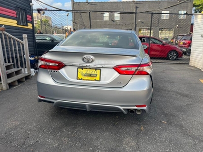 2018 Toyota Camry SE Auto (Natl) in Newark, NJ