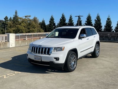2013 Jeep Grand Cherokee Overland Summit 4x4 4dr SUV for sale in Hayward, CA