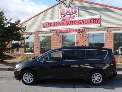 2022 Chrysler Pacifica Touring L 4dr Mini Van for sale in Walnutport, PA