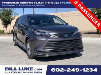 PRE-OWNED 2022 TOYOTA SIENNA LE 8 PASSENGER