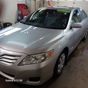 2010 Toyota Camry LE 4dr Sedan 6A for sale in Waukesha, WI