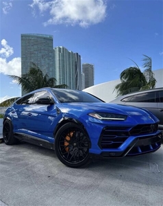2019 Lamborghini Urus in East Meadow, NY