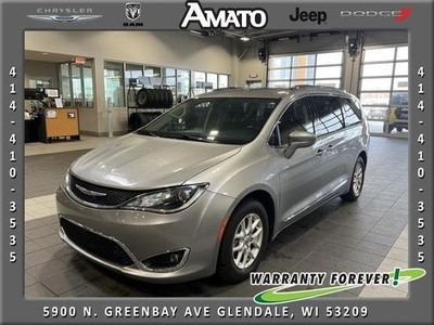 2020 Chrysler Pacifica for Sale in Chicago, Illinois