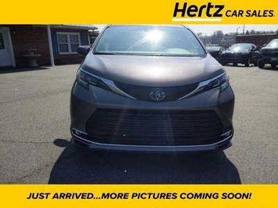 2022 Toyota Sienna for Sale in Northwoods, Illinois