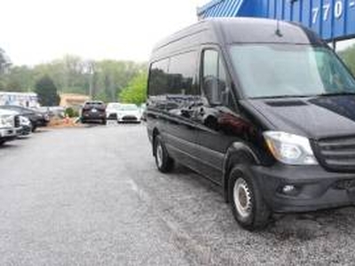 Mercedes-Benz Sprinter Crew Van 3000