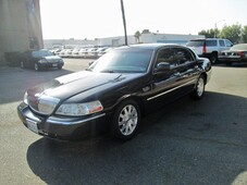 2011 Lincoln Town Car Signature Limited in Anaheim, CA