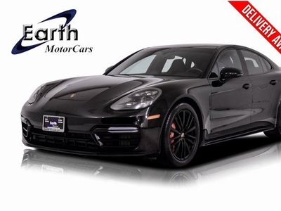 2020 Porsche Panamera GTS $141,650 Msrp New