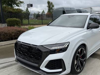 Audi RS Q8 4000