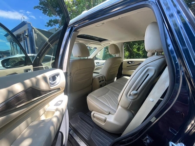 2015 Infiniti QX60 CLEAN CARFAX! in Rosedale, NY