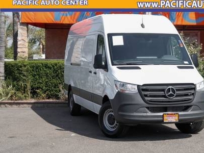 Mercedes-Benz Sprinter Cargo Van 2000