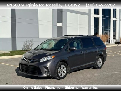 2018 Toyota Sienna LE Minivan 4D for sale in Roselle, IL