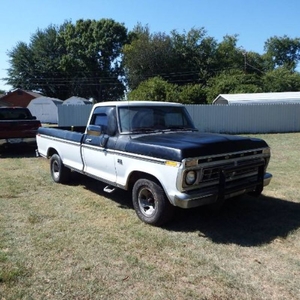 FOR SALE: 1976 Ford F150 $9,795 USD