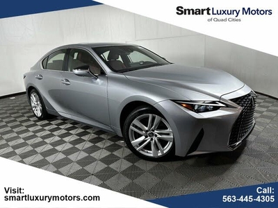 2022 Lexus IS