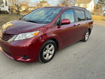 2011 Toyota Sienna