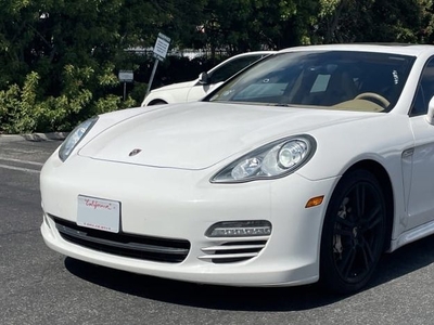 2012 Porsche Panamera