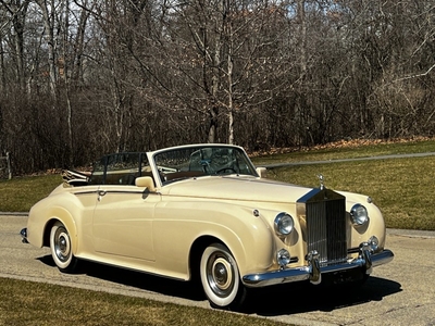 FOR SALE: 1962 Rolls Royce Silver Cloud II $295,000 USD