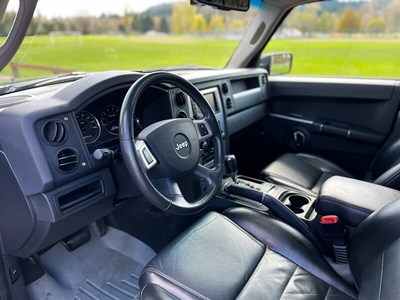 2010 Jeep Commander Sport in Gladstone, OR