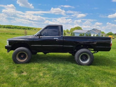 FOR SALE: 1986 Toyota Pickup $9,995 USD