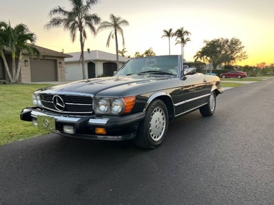 FOR SALE: 1988 Mercedes Benz 560 SL $50,495 USD