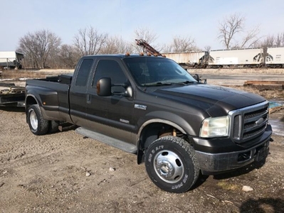 FOR SALE: 2005 Ford F350 $33,995 USD