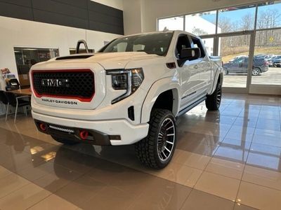 New 2022 GMC Sierra 1500 AT4 w/ AT4 Premium Package