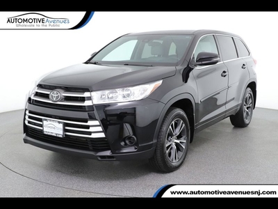 Used 2018 Toyota Highlander LE for sale in Wall, NJ 07727: Sport Utility Details - 677791519 | Kelley Blue Book