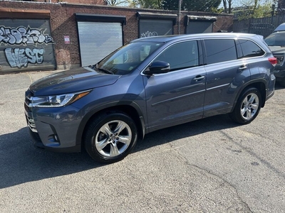 Used 2018 Toyota Highlander Limited for sale in Flushing, NY 11358: Sport Utility Details - 679715496 | Kelley Blue Book