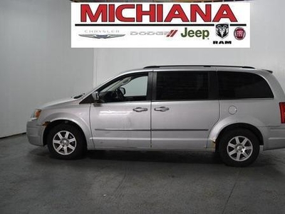 2010 Chrysler Town & Country for Sale in Chicago, Illinois