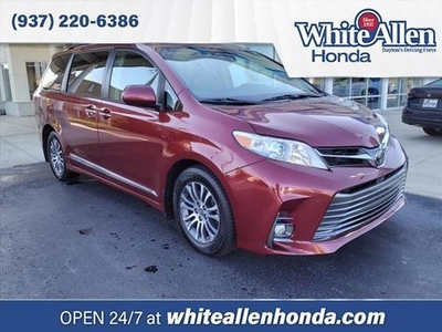 2019 Toyota Sienna for Sale in Northwoods, Illinois