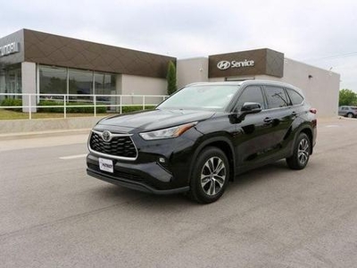 2020 Toyota Highlander for Sale in Chicago, Illinois