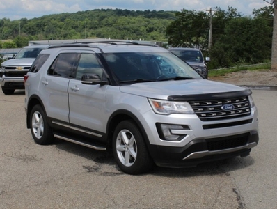 Used 2017 Ford Explorer XLT 4WD