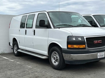 2018 GMC Savana Cargo