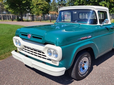 1960 Ford F-100 Styleside 2WD