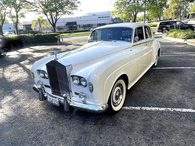 1964 Rolls-Royce Silver Cloud III Luxury Sedan
