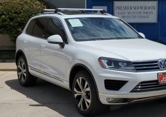 Volkswagen Touareg 3.6L V-6 Gas