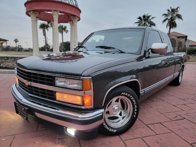 FOR SALE: 1992 Chevrolet C1500 $19,895 USD