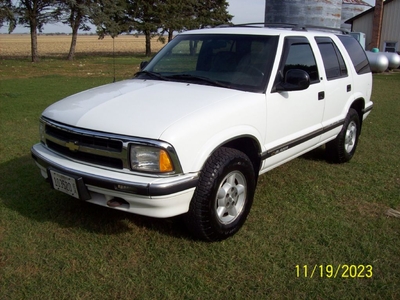 1996 Chevrolet S-10 Blazer