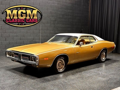 FOR SALE: 1973 Dodge Charger 440cid PISTOL GRIP 4 SPEED MANUAL- REAL NICE PAINT $36,995 USD
