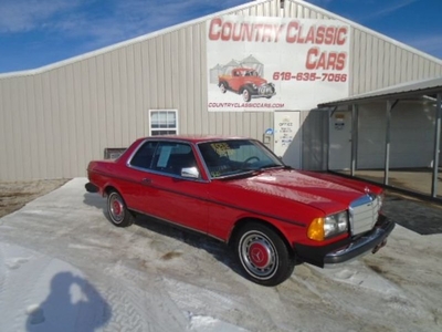 FOR SALE: 1984 Mercedes Benz 300 Series $8,200 USD