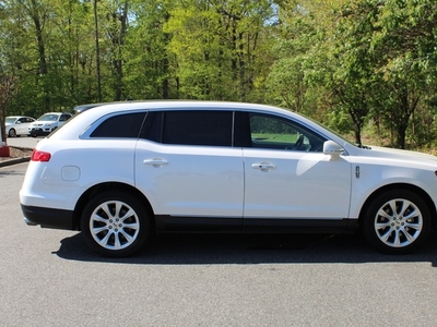 2018 Lincoln MKT Reserve in Mooresville, NC